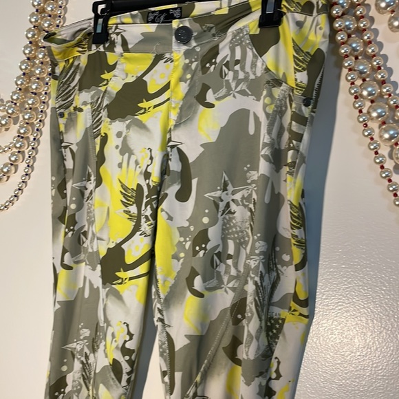 Sean John yellow & green patterned XL stretchy pants - Picture 3 of 9
